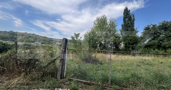 De v&acirc;nzare: Teren intravilan 1.257 mp, Bardeşti
