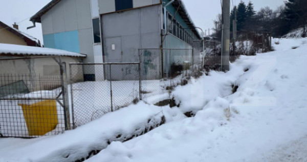 Hala Structura Metalica si Garaj Bardesti de inchiriat