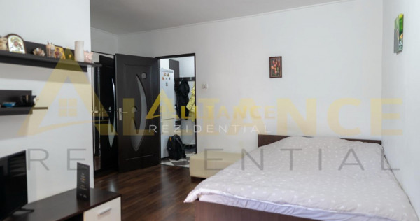 Garsoniera decomandata - Gata de mutare - Etaj 1/10 - Dispun