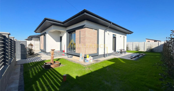 Casa individuala - 4 camere - 2 bai - la 10 min de RATB