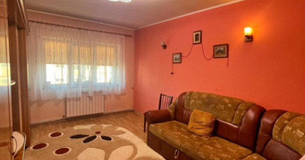 Apartament 3 camere, 65 mp, zona Penny