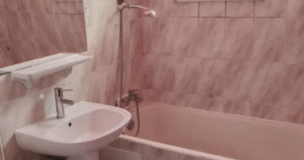 Apartament cu 2 Camere Semidecomandate Zona Ultracentral