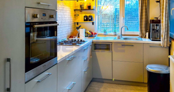 Apartament 2 camere, decomandat, la un pret excelent!