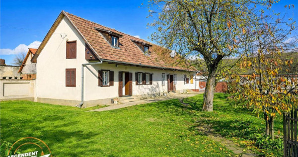 Proprietate autentica spatiu gospodaresc,1800mp,Araci,Covasn