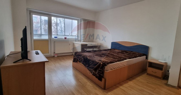 De &icirc;nchiriat Garsonieră decomandată Zona Sebastian