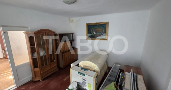 Casa cu 3 camere de vanzare in centrul Municipiului Sebes