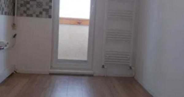 Apartament 2 camere, decomandat - zona Florilor.