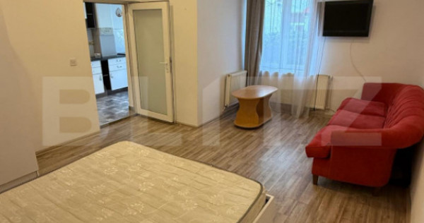 Garsoniera - ultracentral - zona linistita