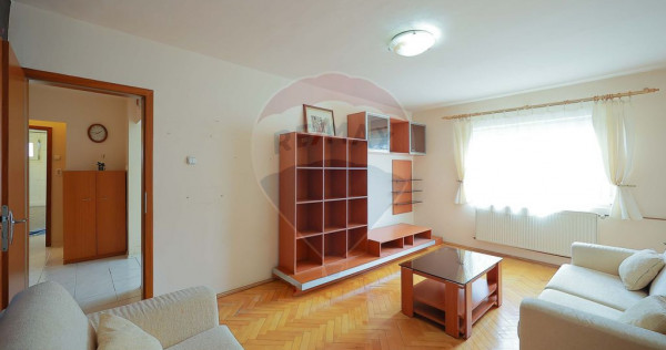 Apartament cu 2 camere de v&acirc;nzare, etajul 2, &icirc;n zona Nu...