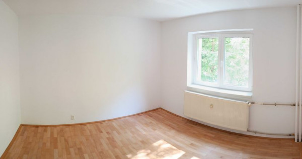 Apartament de vanzare 3 camere et. 2/10 Soseaua Giurgiulu...