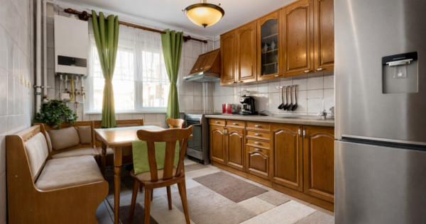 Apartament 3 camere cu Centrala proprie si Loc de parcare