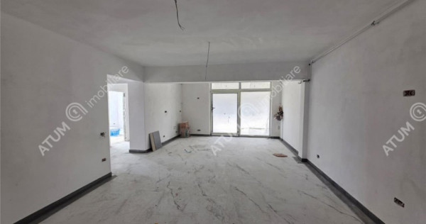 Apartament cu 3 camere si balcon in zona Calea Surii Mici di