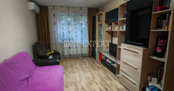 Apartament 4 camere cu geam la baie, bloc reabilitat, 5 min