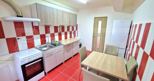 Apartament cu 2 dormitoare, bucatarie separata, renovat, zon