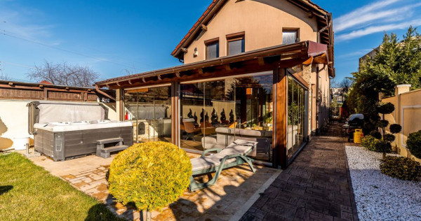 Casă &icirc;n Aradul Nou | 13 kW fotovoltaic | teren 720 mp