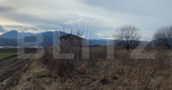 Teren intravilan de v&acirc;nzare, 712 mp, Săcele