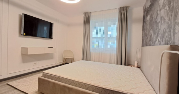 Apartament mobilat lux, la cheie, parcare Floresti zona Terra