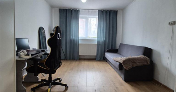 Garsoniera cu loc de parcare si boxa -NEGOCIABIL