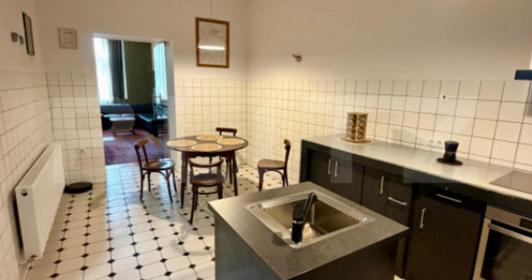 Apartament 2 camere, 71 mp, tavan inalt 3,30 m, garaj, Centr