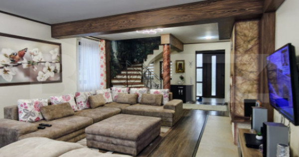 Casă spațioasă de v&acirc;nzare &icirc;n zona Rompetrol-Bistrita