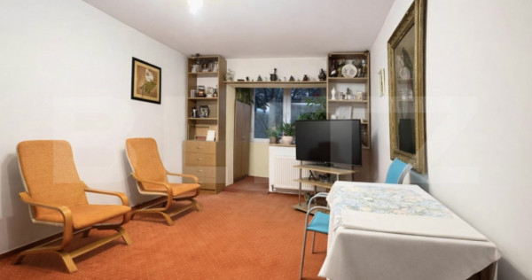 Apartament 3 camere, etaj 1- zona Lipovei