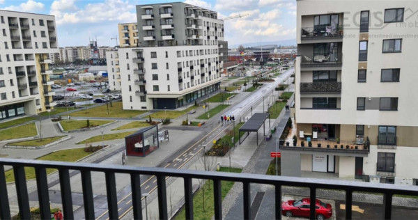 Studio Pietonala Coresi / Loc de parcare / Boxa