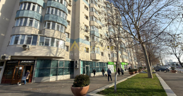 Metrou Aparatorii Patriei - 3 camere complet decomandat