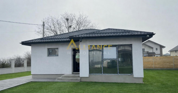 Casa 3 camere- strada asfaltata- 67 mp utili