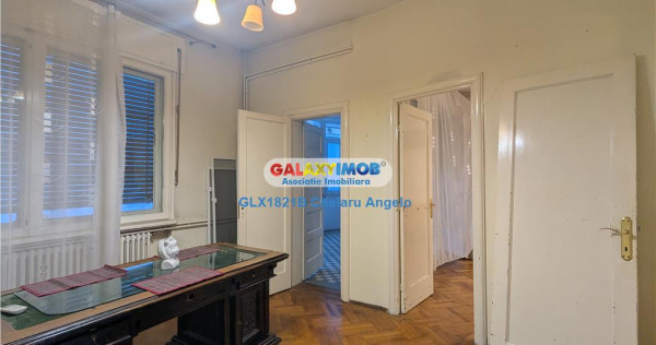 Unirii apartament 7 camere,suprafata utila 198 mp,stare bun#
