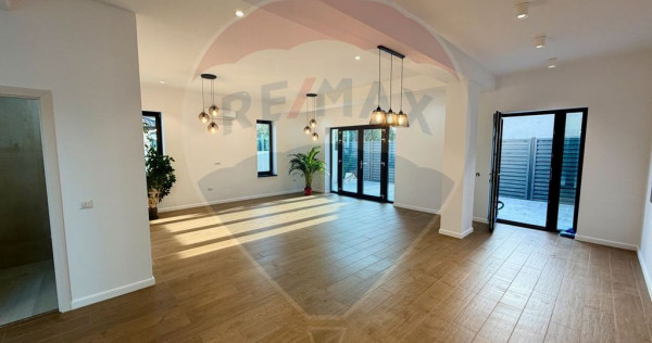 Casă / Vilă cu 4 camere de v&acirc;nzare &icirc;n zona Dedeman