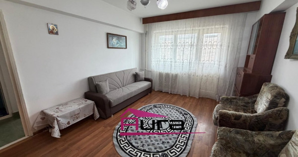 Inchiriez apartament 2 camere zona Visa