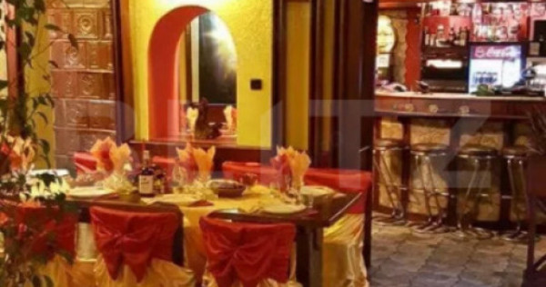 Restaurant 253 mp, zona Rovine