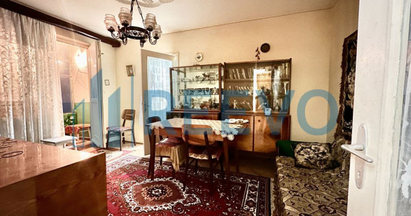 Apartament cu 3 camere de v&acirc;nzare, &icirc;n Buhuși