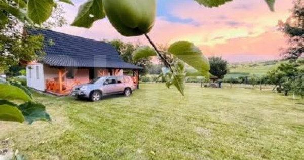 Cabană cu livadă și panoramă superbă &ndash; Refugiu &icirc;n na