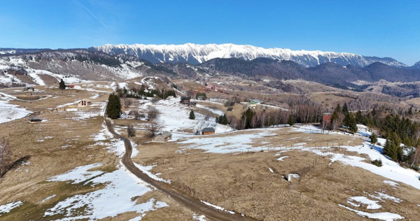 Priveliște superbă către munți | 1924 mp | Apă și c...