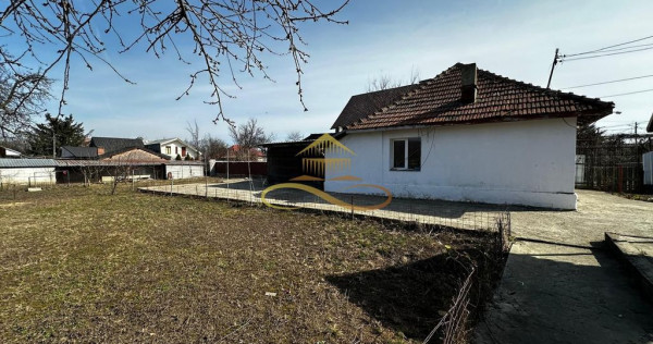 Casa batraneasca cu 800 mp teren de vanzare in Tache / Bacau
