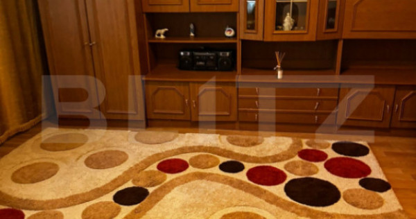 Apartament cu 2 camere, semidecomandat, zona Ultracentrala