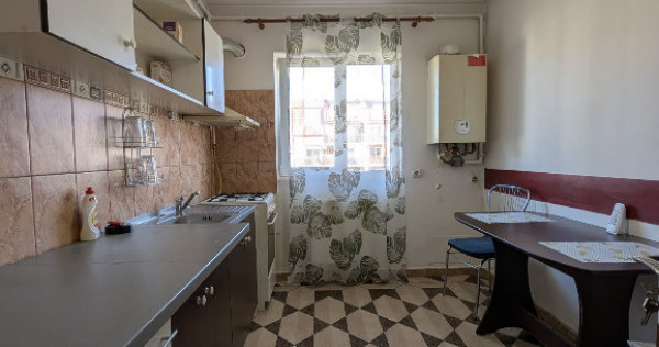 Apartament de o camera, zona Eroilor/ Floresti