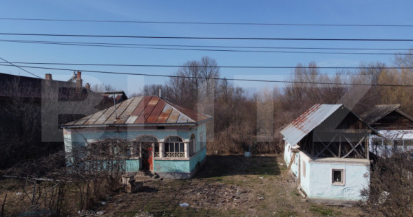 DOMENIU PRIVAT 3.800 MP &ndash; CENTRU- CONECTIVITATE EXCELENTĂ