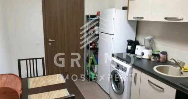 Apartament Decomandat | 2 camere | Parcare | Zona Garii/Damb
