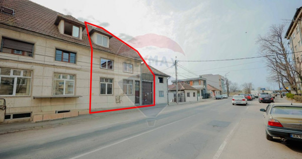 Clădire multifuncțională de v&acirc;nzare &ndash; Strada Mește...