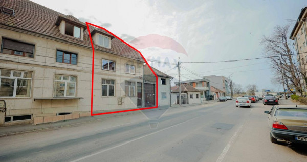 Clădire multifuncțională de v&acirc;nzare &ndash; Strada Mește...