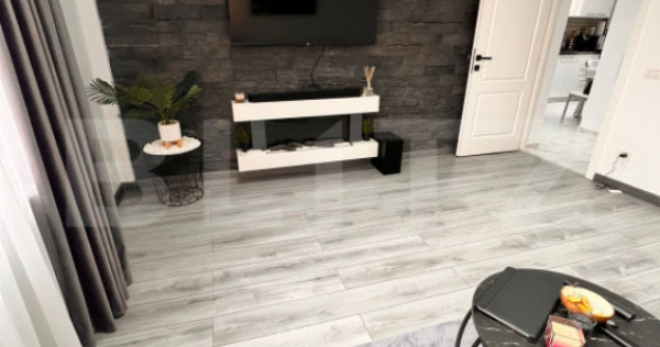 Apartament ultra central(pietonala)2 camere decomandat