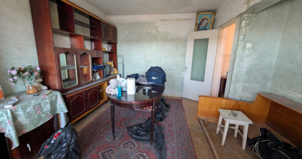 Decomandat, 3 camere - spatios