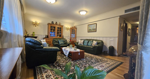 Vila / Casa D P M 350 mp - Aviatiei / str. Biharia