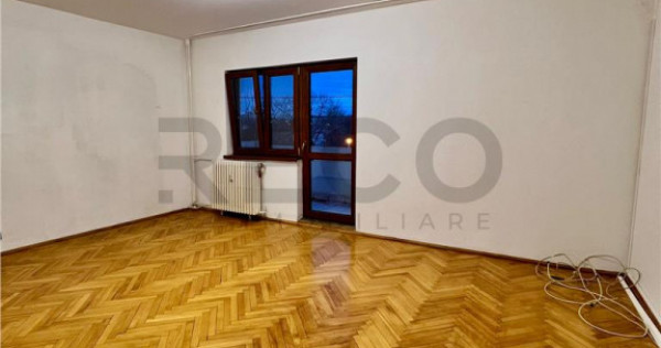 RECO Apartament 3 camere decomandat etajul 1 zona Nufarul/Lo