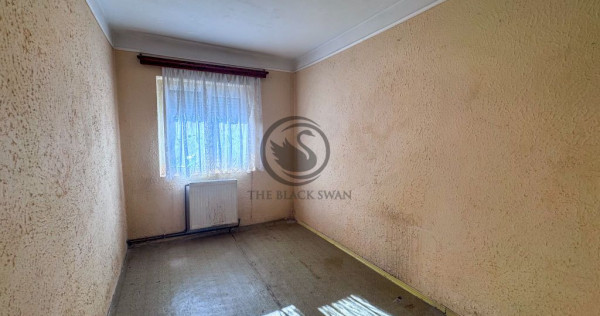 Apartament cu 4 camere de vanzare | Decomandat | Urlati |...