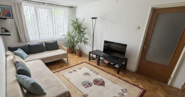 Metrou 1 Decembrie 1918, 3 cam, et. 2/4,loc de parcare,bloc reabilitat