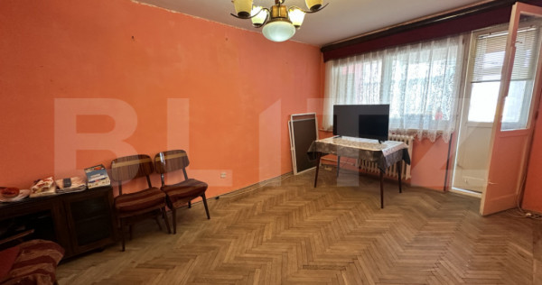 Apartament 3 camere, 66 mp, zona Piata - Valea Rosie