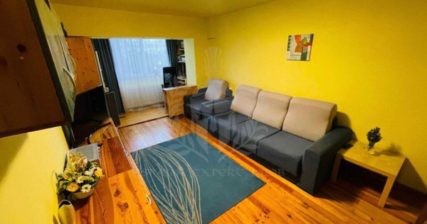 2 CAMERE // REPUBLICII // MOBILAT